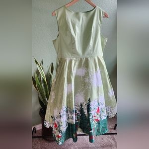Green Alpine Retro Style Dress with Twirl-Worthy Skirt. HOLIDAY DRESS